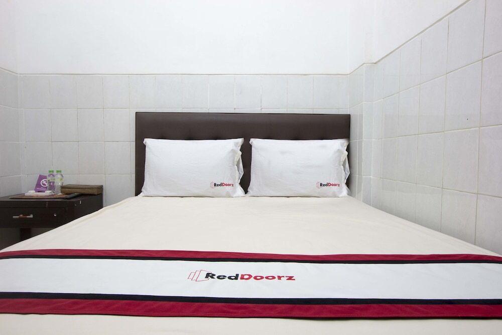 Депок: Setra House
