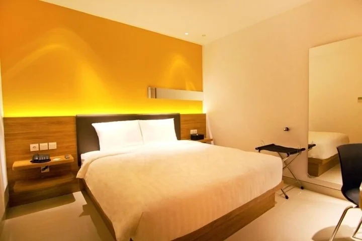 Сурабая: Zoom Hotels