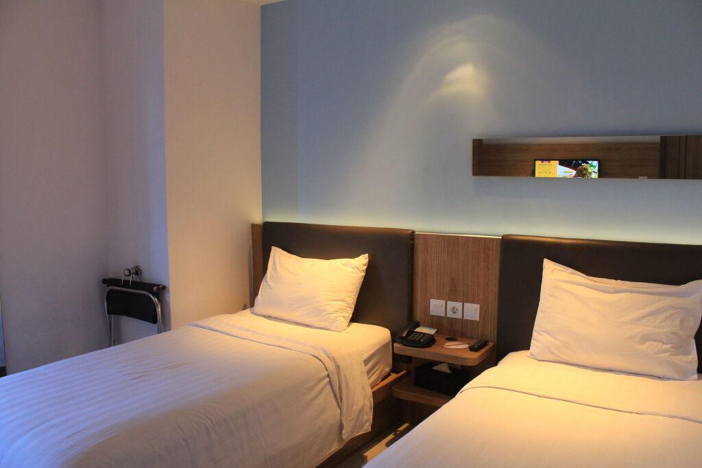 Сурабая: Zoom Hotels