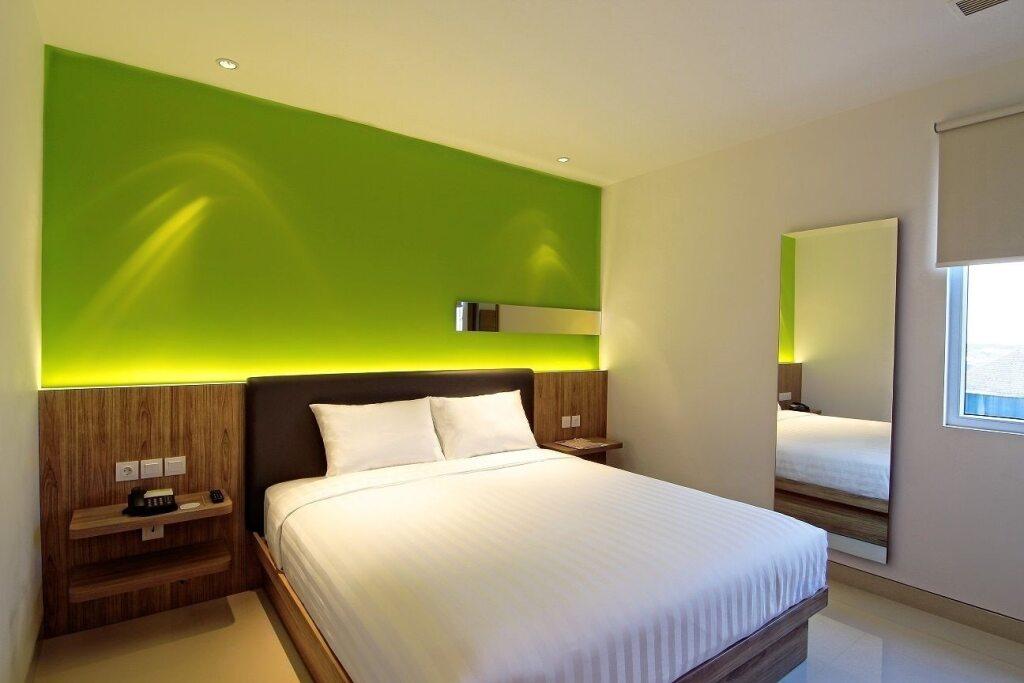 Сурабая: Zoom Hotels