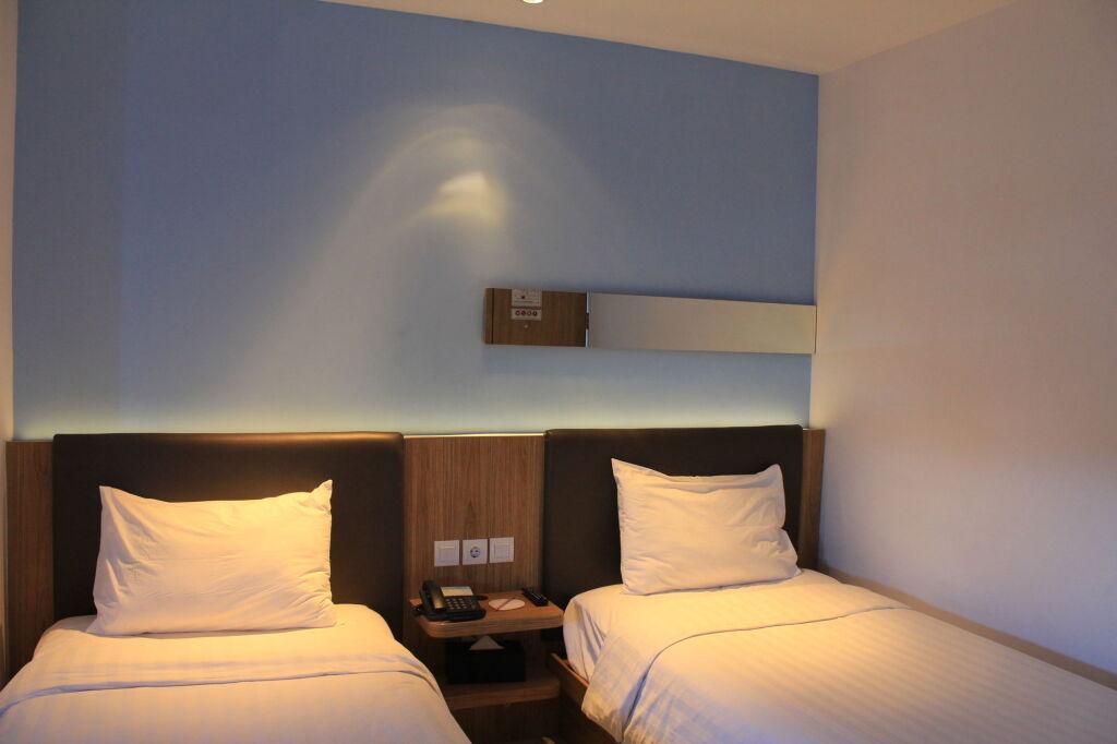 Сурабая: Zoom Hotels
