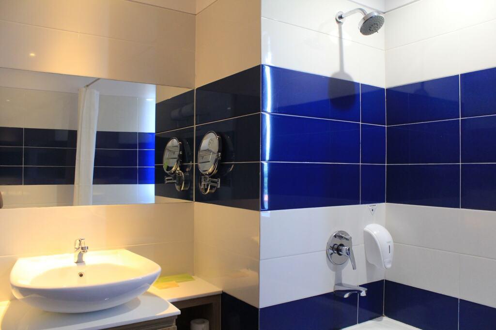 Сурабая: Zoom Hotels