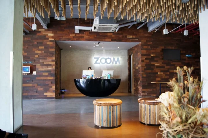 Сурабая: Zoom Hotels