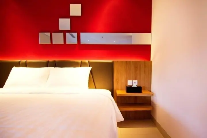 Сурабая: Zoom Hotels