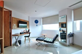 Сурабая: Zoom Hotels