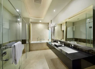 Маланг: Grand Cakra Hotel
