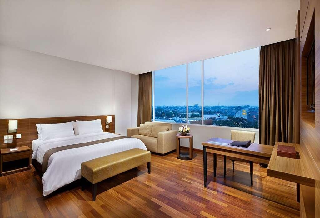 Маланг: Grand Cakra Hotel