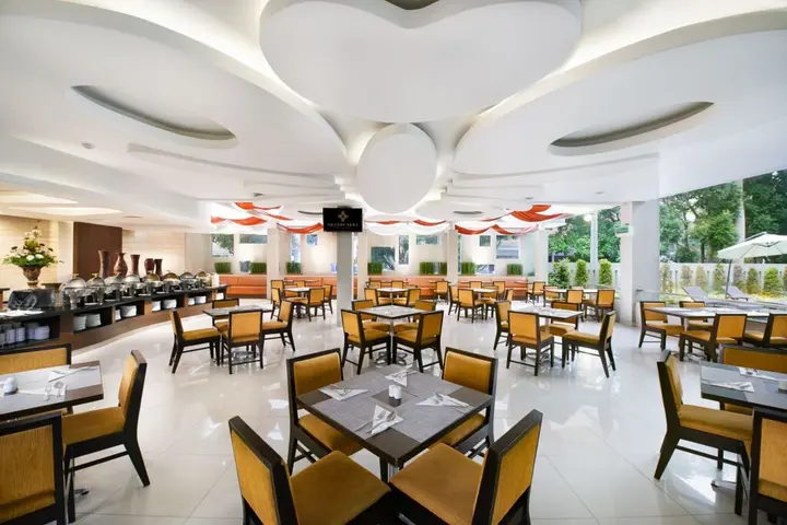 Маланг: Grand Cakra Hotel