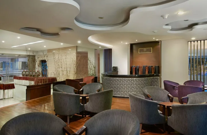 Маланг: Grand Cakra Hotel