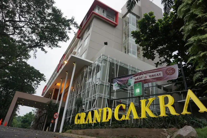 Маланг: Grand Cakra Hotel