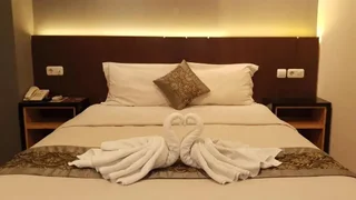 Депок: Sunrise Hotel Jogja