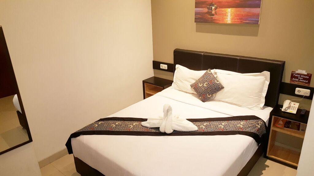 Депок: Sunrise Hotel Jogja