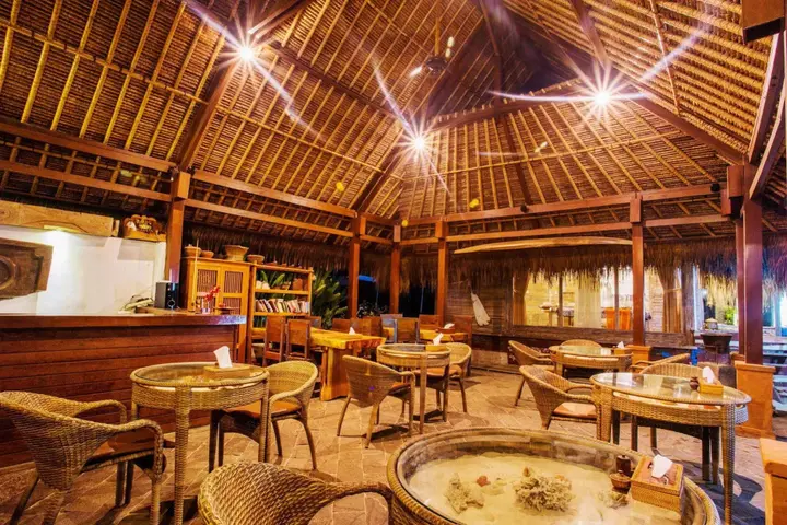 Лембонган-Айленд: TS Hut Lembongan
