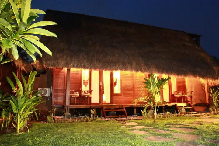 Лембонган-Айленд: TS Hut Lembongan