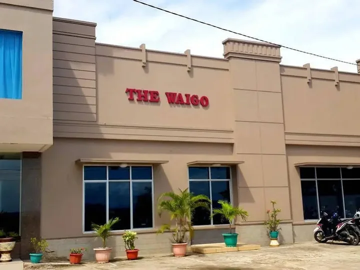 Соронг: The Waigo Hotel