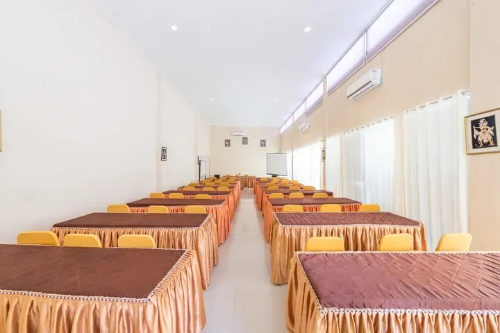 Палу: Amazing City Beach Resort