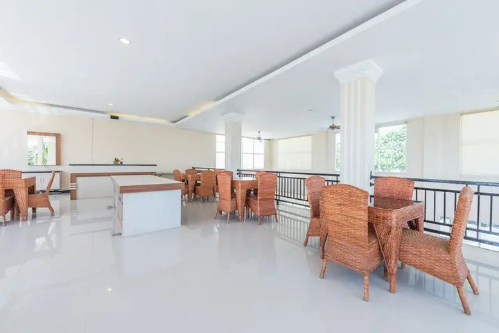 Палу: Amazing City Beach Resort