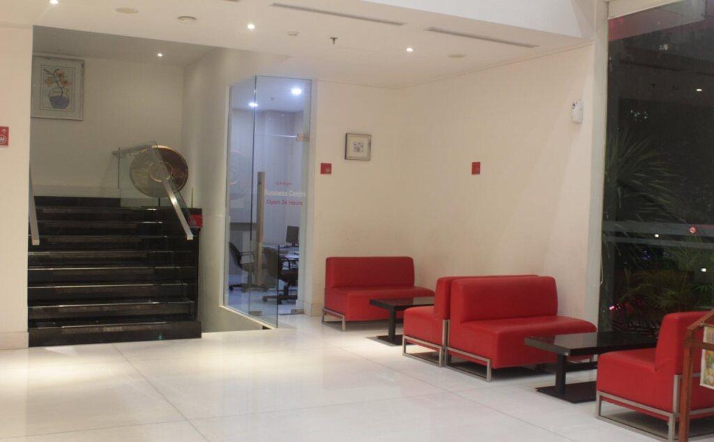Джакарта: Redstar Hotel