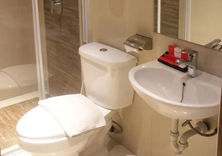 Джакарта: Redstar Hotel