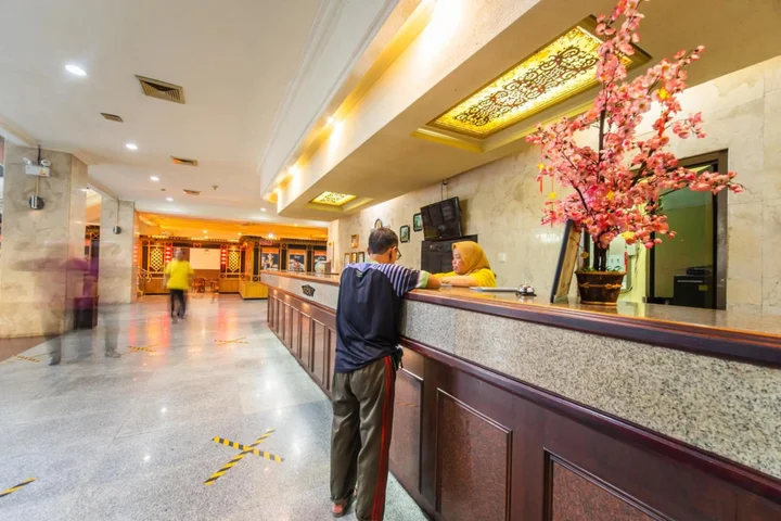 Баликпапан: Capital O 1735 Adika Bahtera Hotel