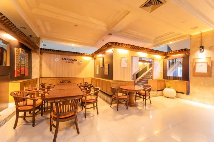Баликпапан: Capital O 1735 Adika Bahtera Hotel
