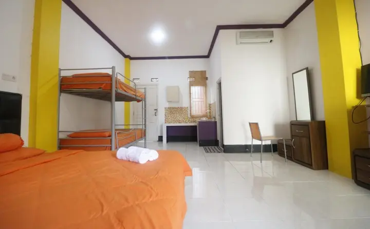 Баликпапан: Emweka Guest House n Pavillion