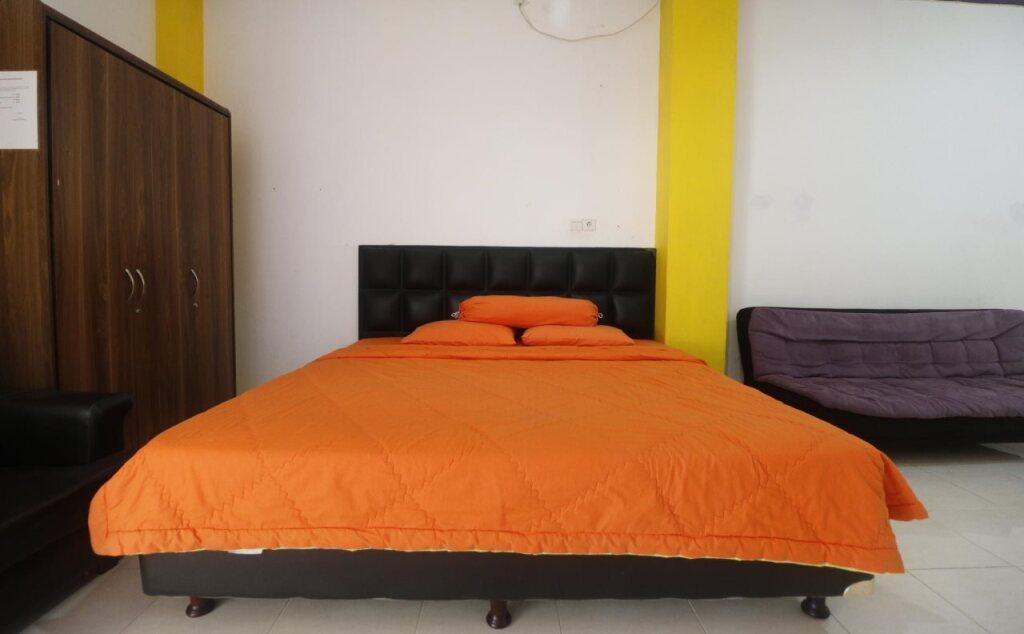 Баликпапан: Emweka Guest House n Pavillion