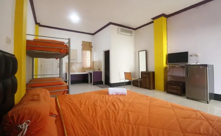 Баликпапан: Emweka Guest House n Pavillion