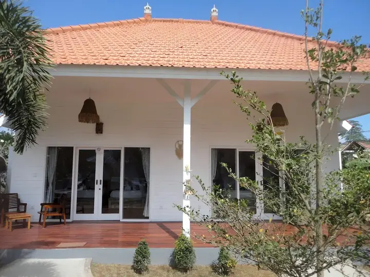 Лембонган-Айленд: Mushroom Bay Villas Hut