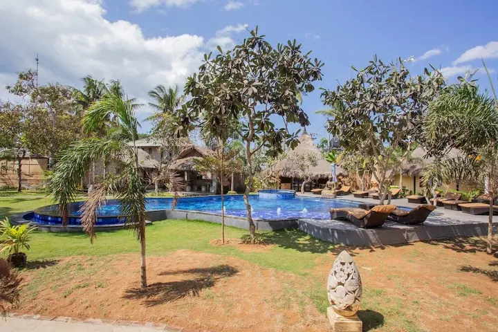 Лембонган-Айленд: Mushroom Bay Villas Hut
