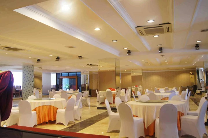 Сурабая: Hotel Grand Surabaya