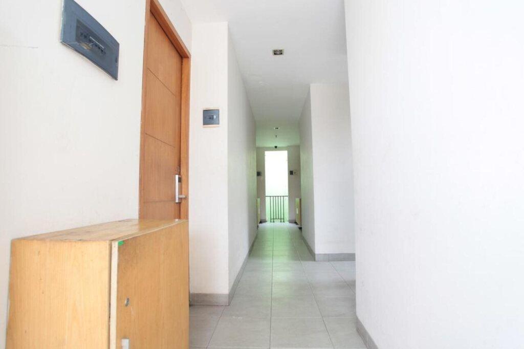 Джакарта: LeGreen Suite Poso