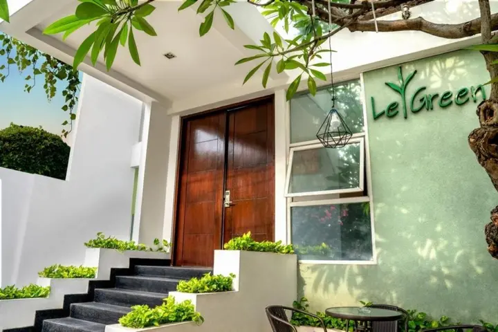 Джакарта: LeGreen Suite Poso