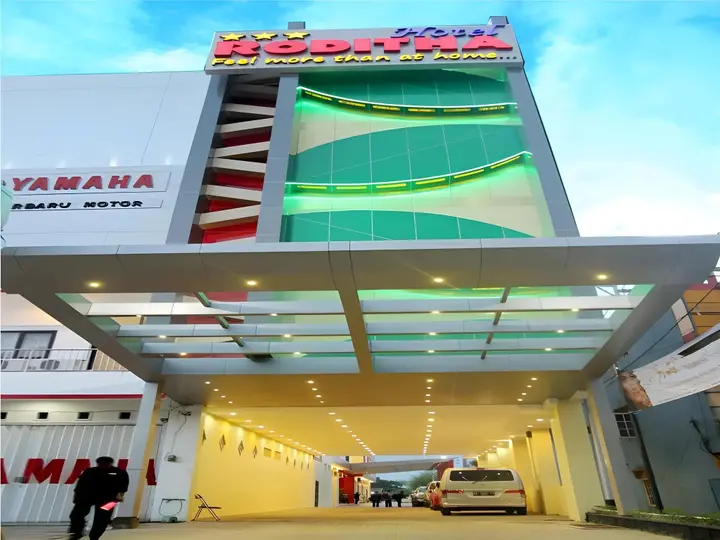 Банджанбару: Hotel Roditha Banjarbaru