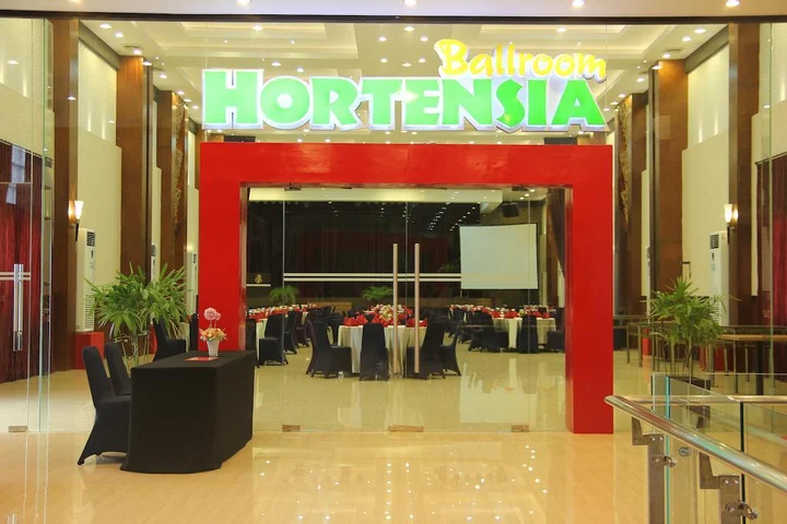 Банджанбару: Hotel Roditha Banjarbaru