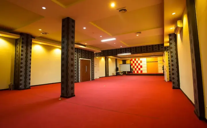 Банджанбару: Grand Permata In