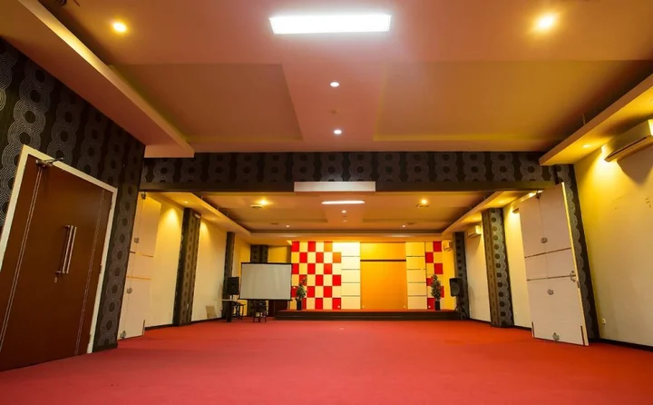 Банджанбару: Grand Permata In