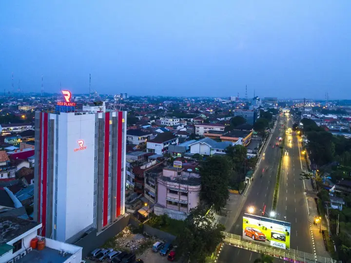 Палембанг: Red Planet Palembang