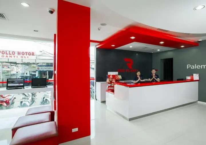 Палембанг: Red Planet Palembang
