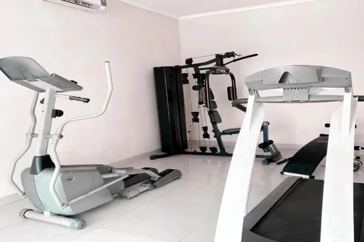 Суракарта: Dinasty Smart Hotel