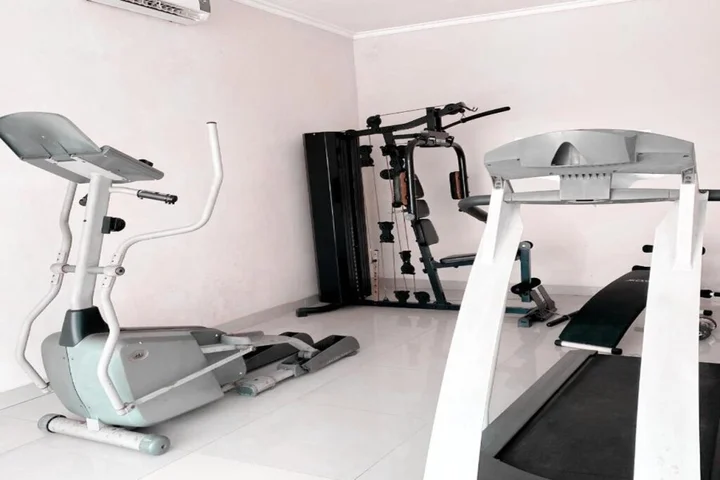 Суракарта: Dinasty Smart Hotel