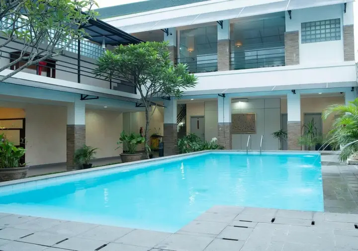 Суракарта: Dinasty Smart Hotel