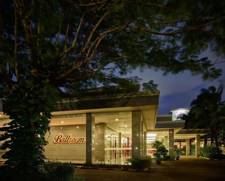 Тангеранг: Istana Nelayan Hotel & Convention Powered by Archipelago