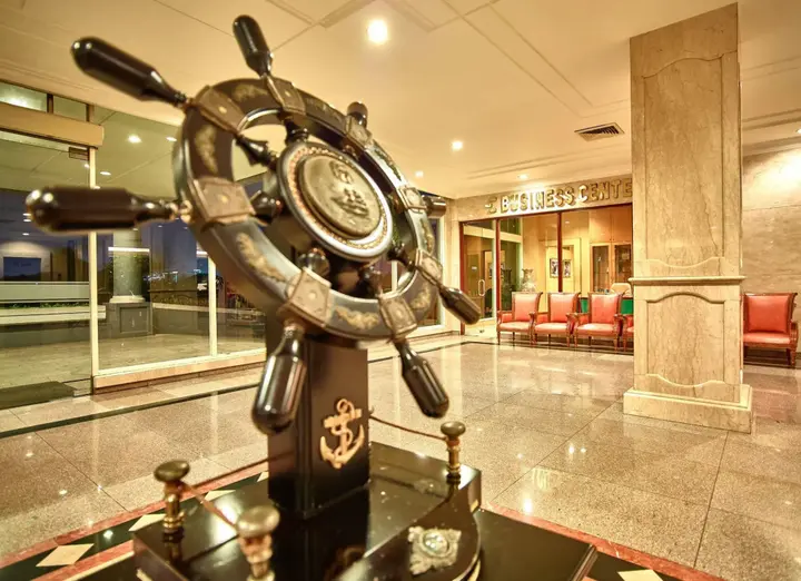 Тангеранг: Istana Nelayan Hotel & Convention Powered by Archipelago