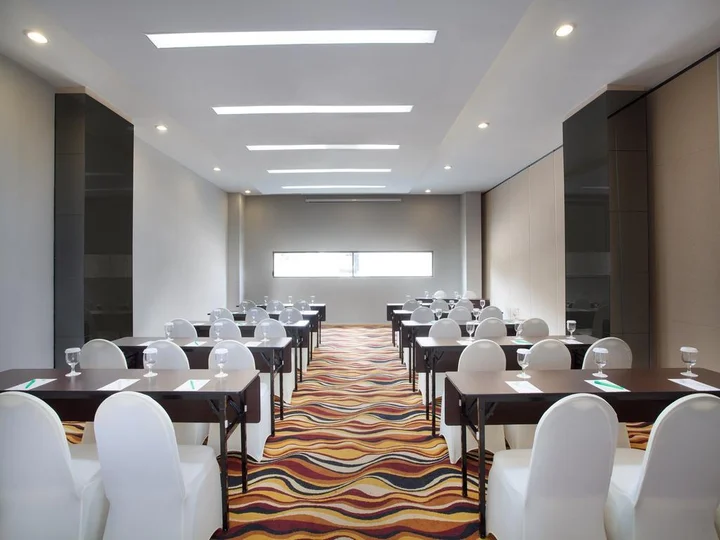 Тангеранг: ibis Styles Jakarta Airport