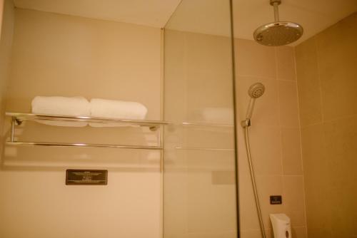 Сукабуми: The Bountie Hotel And Convention Centre Sukabumi