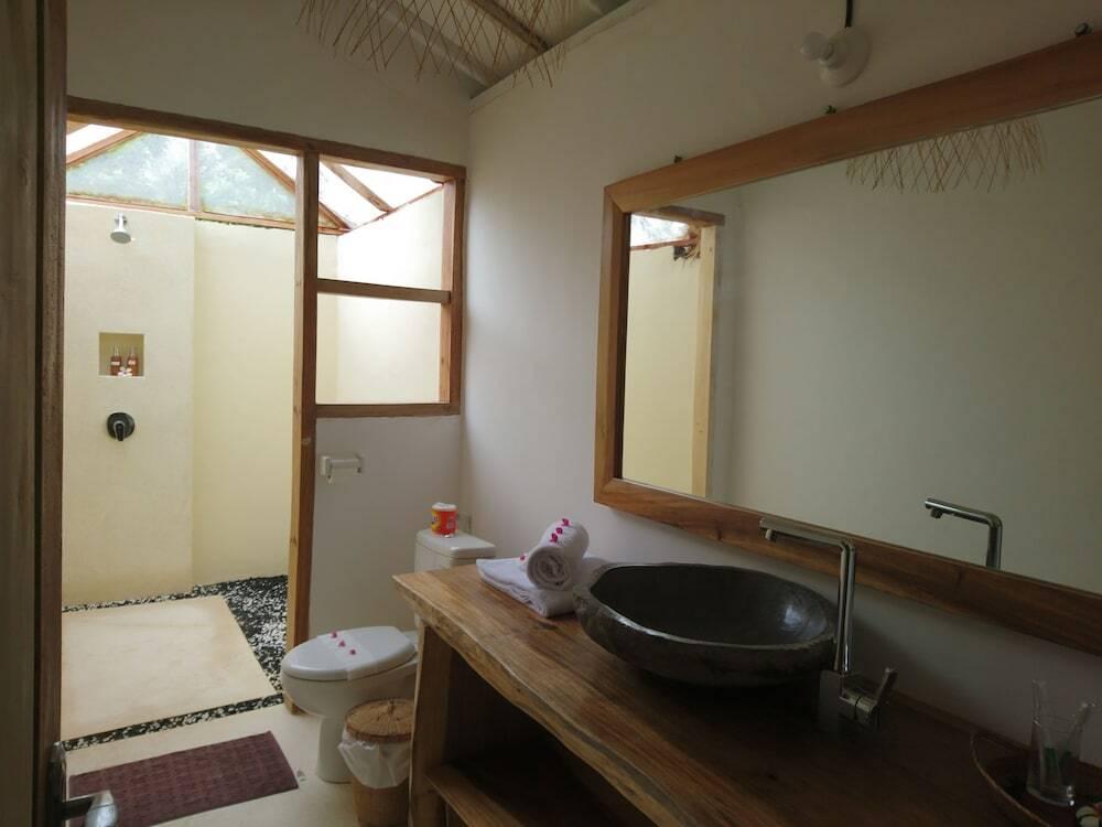 Гили Аир: Gili Lumbung Bungalow