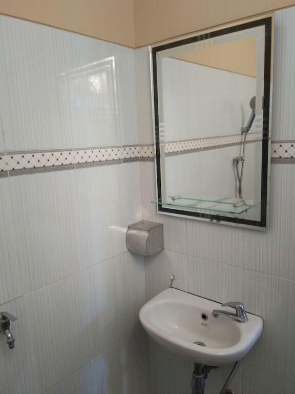 Батукарас: Rivana Hotel
