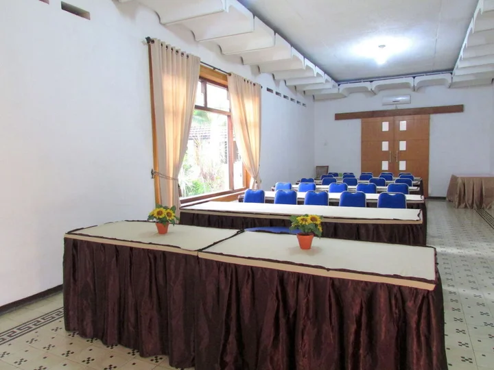 Маланг: Riche Heritage Hotel
