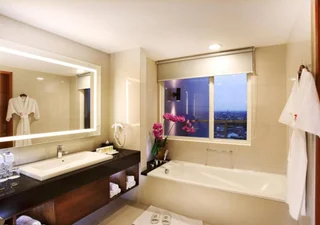 Сурабая: Swiss-Belinn Manyar